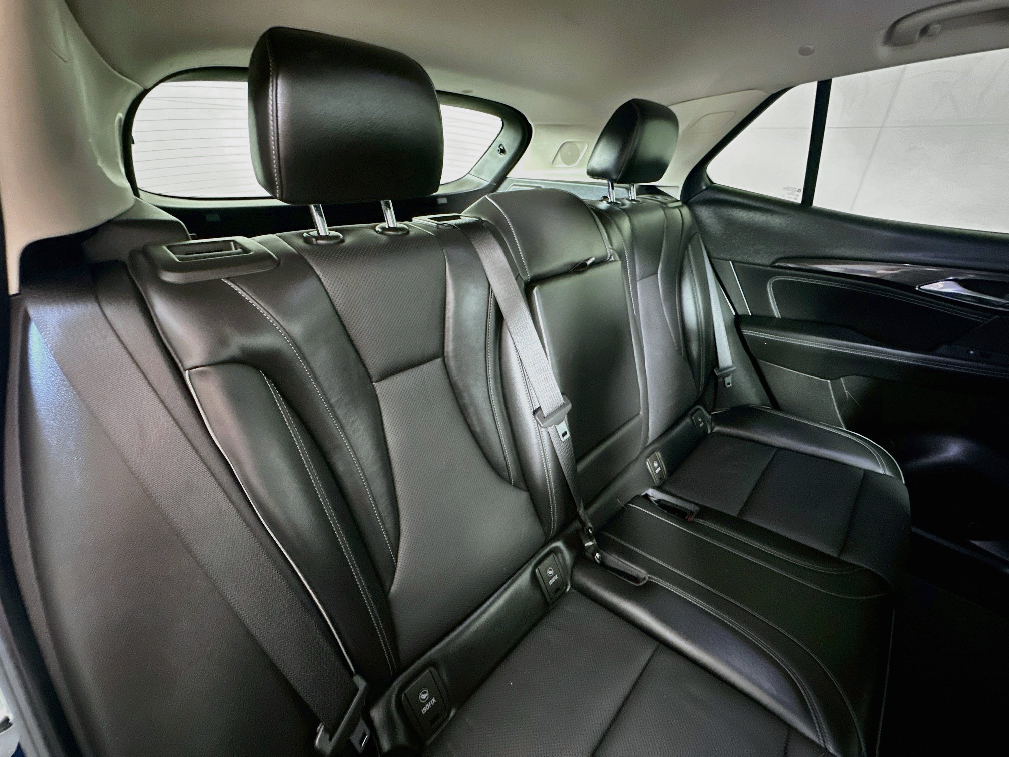 Used 2023 Buick Envision Essence AWD/4WD image 24