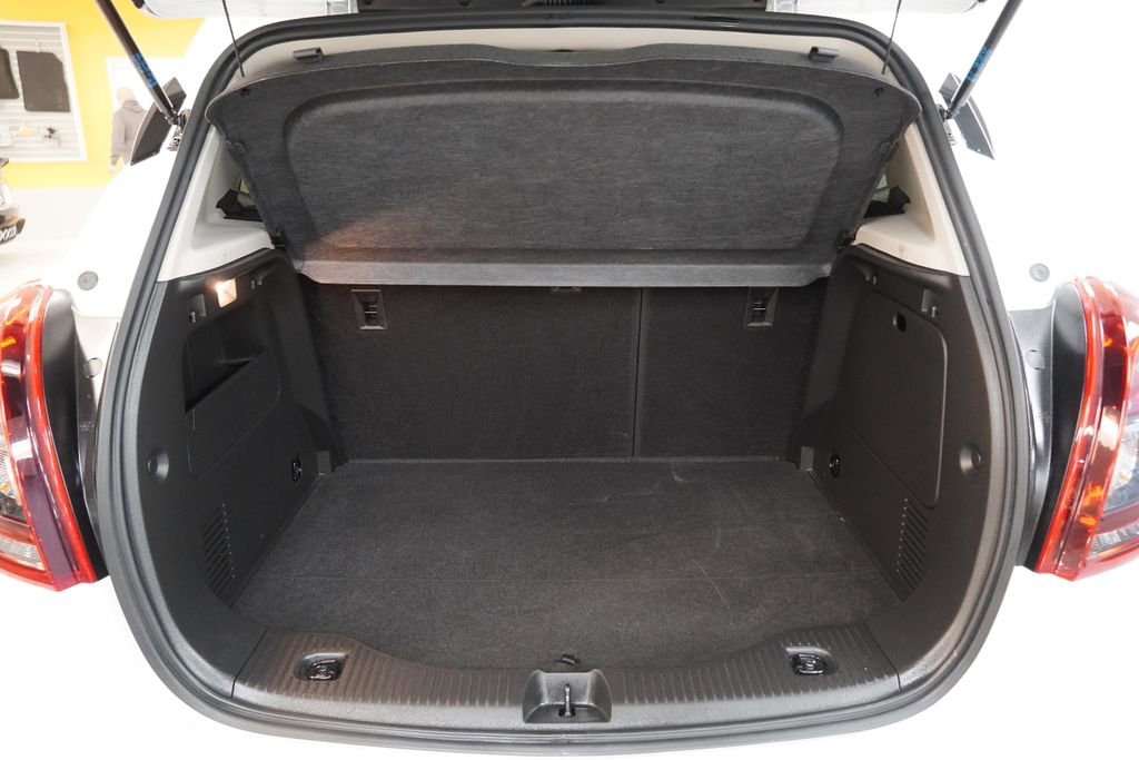 Used 2022 Buick Encore Preferred w/ Safety Package image 23