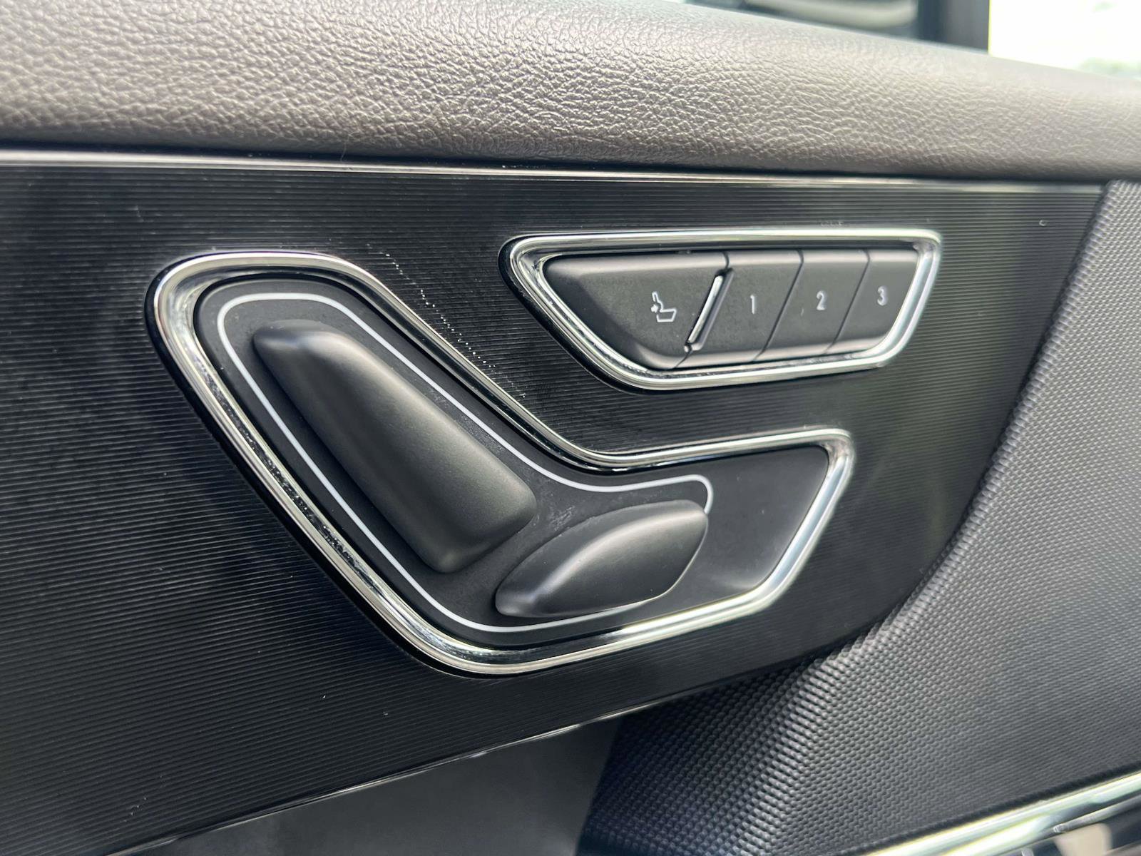 Used 2022 Lincoln Corsair Reserve w/ Equipment Group 201A image 18