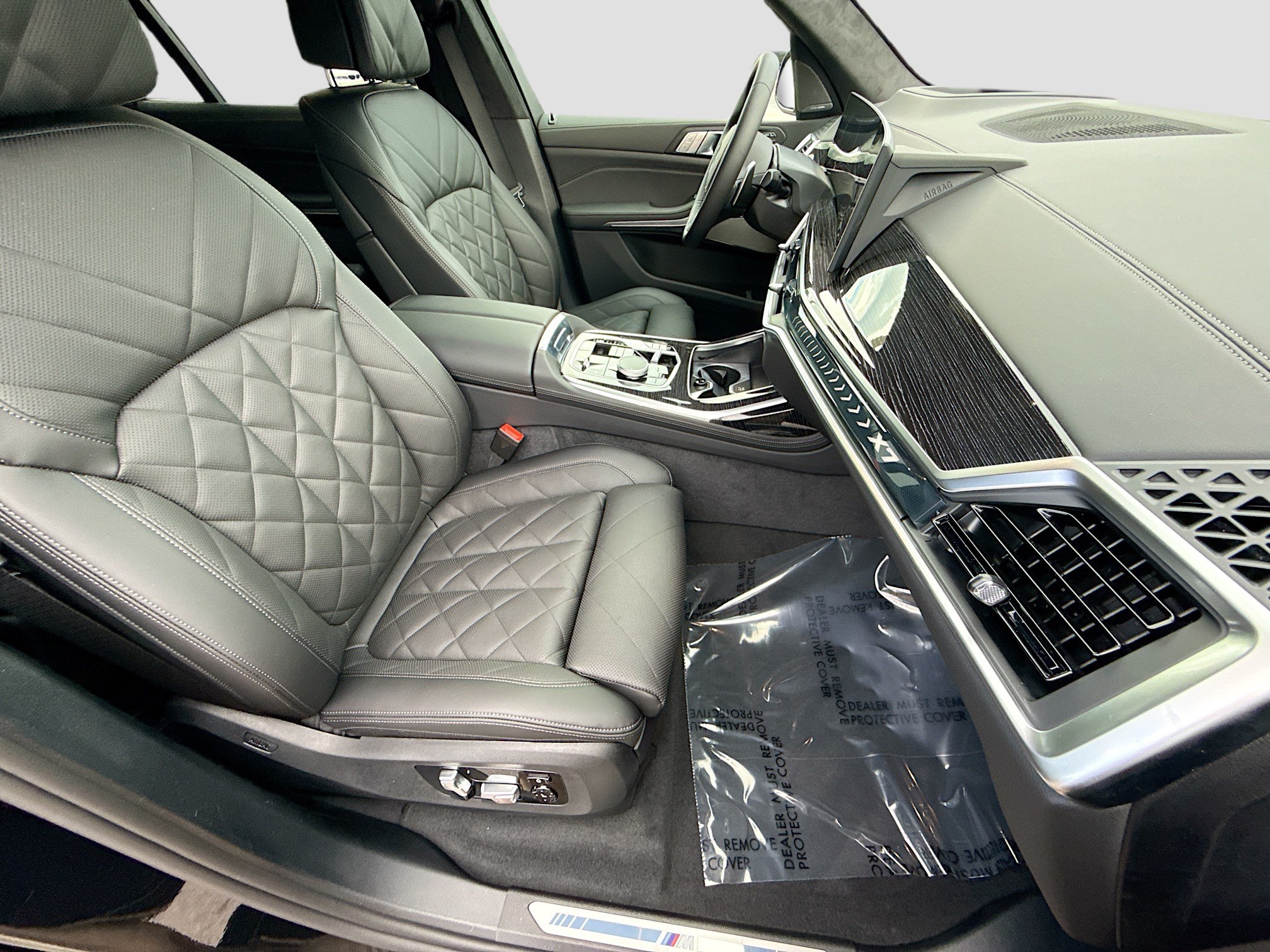 New 2027 BMW X7 xDrive40i w/ M Sport Package AWD/4WD image 15