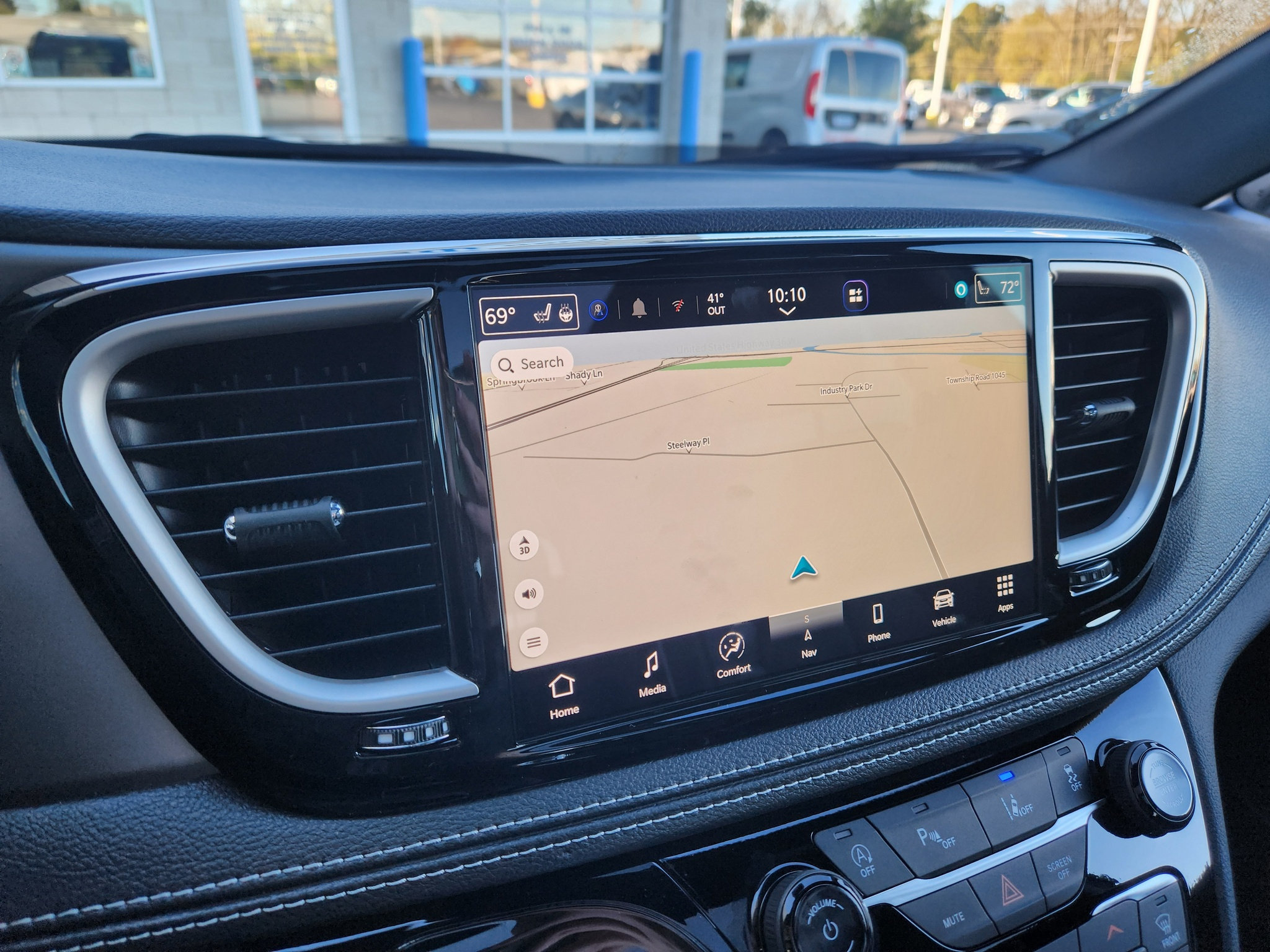New 2027 Chrysler Pacifica Limited FWD image 26