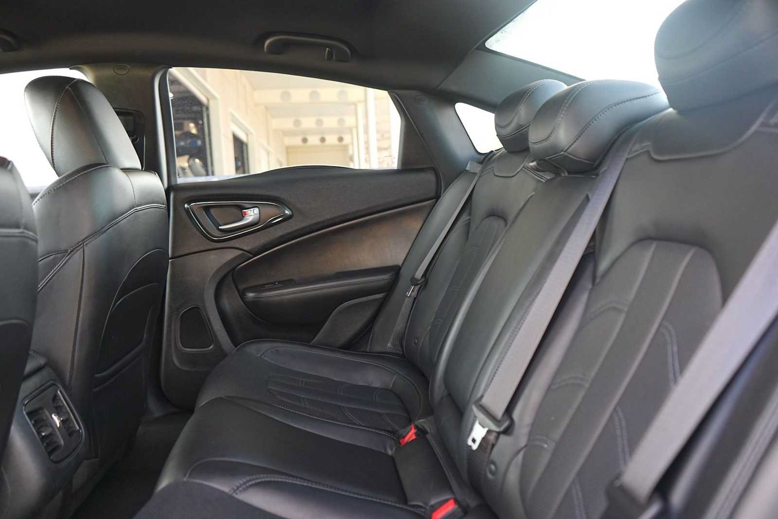 Used 2015 Chrysler 200 S w/ Navigation & Sound Group I FWD image 14