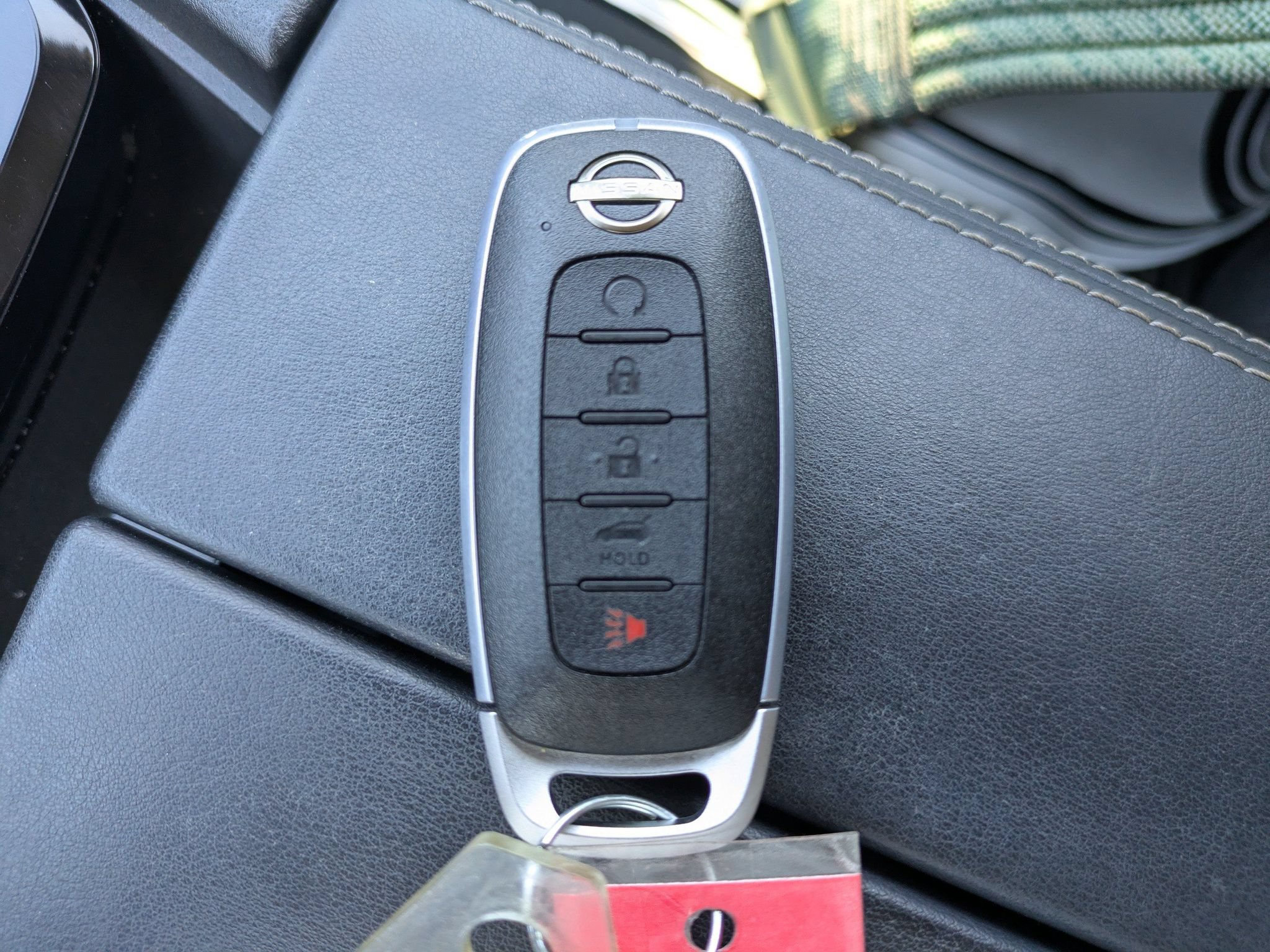 Certified 2026 Nissan Rogue SV FWD image 28