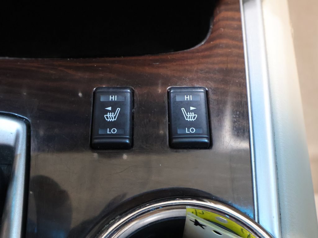Used 2014 Nissan Pathfinder SL AWD/4WD image 33