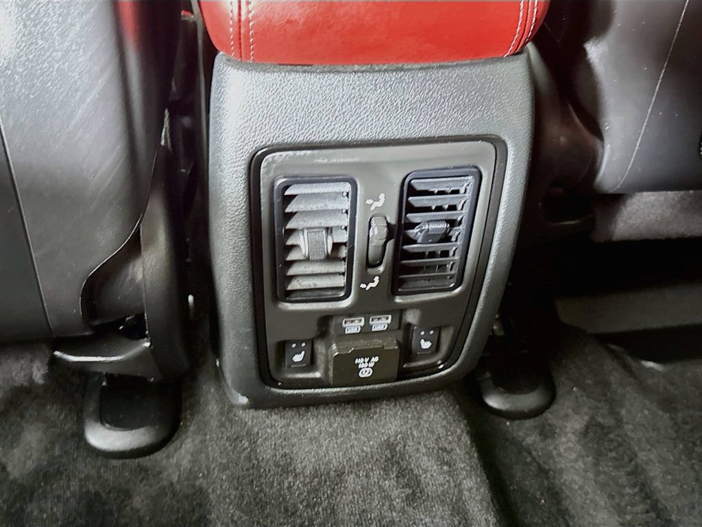 Used 2022 Dodge Durango R/T RWD image 31