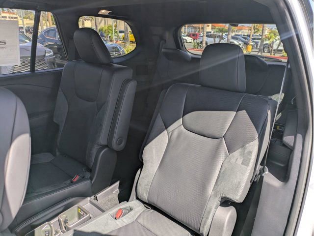 New 2026 Lexus TX 500h AWD image 20