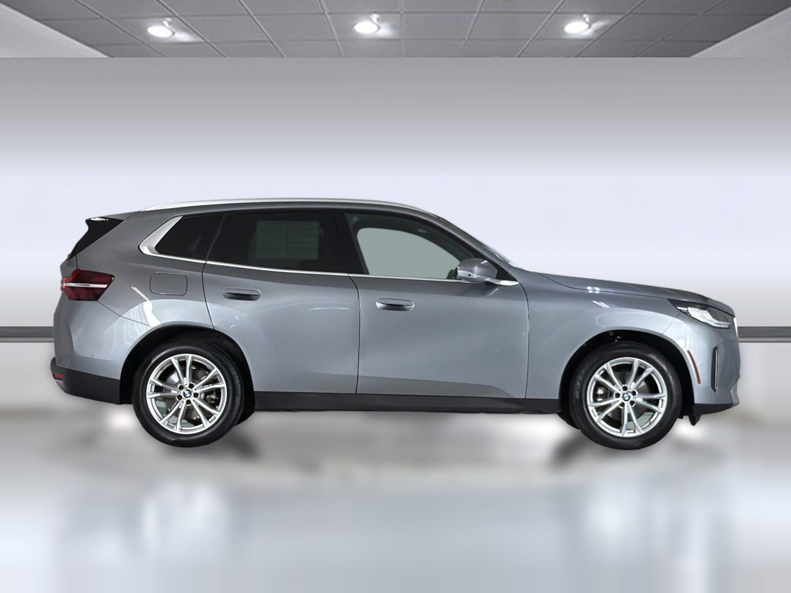 Used 2025 BMW X3 xDrive30i w/ Premium Package AWD/4WD image 8