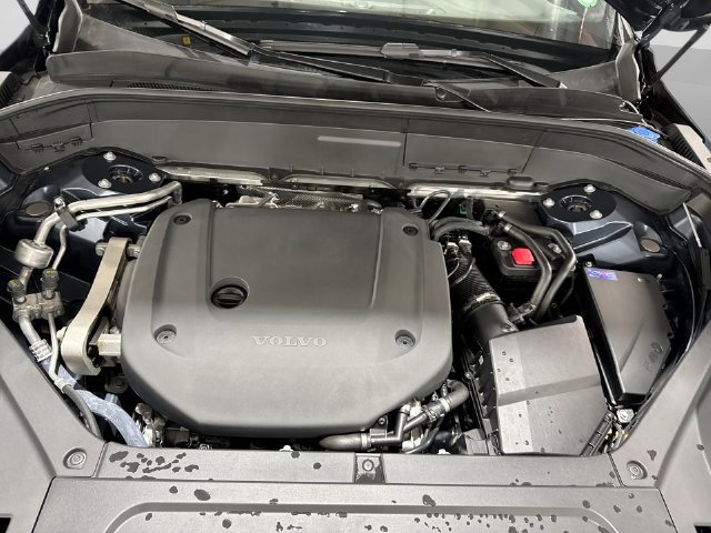 Certified 2026 Volvo XC90 B6 Plus AWD/4WD image 21
