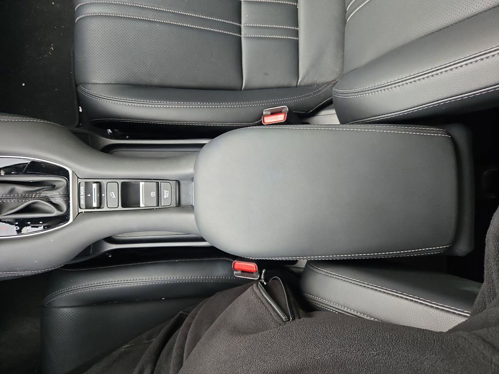 Certified 2024 Honda HR-V EX-L image 21