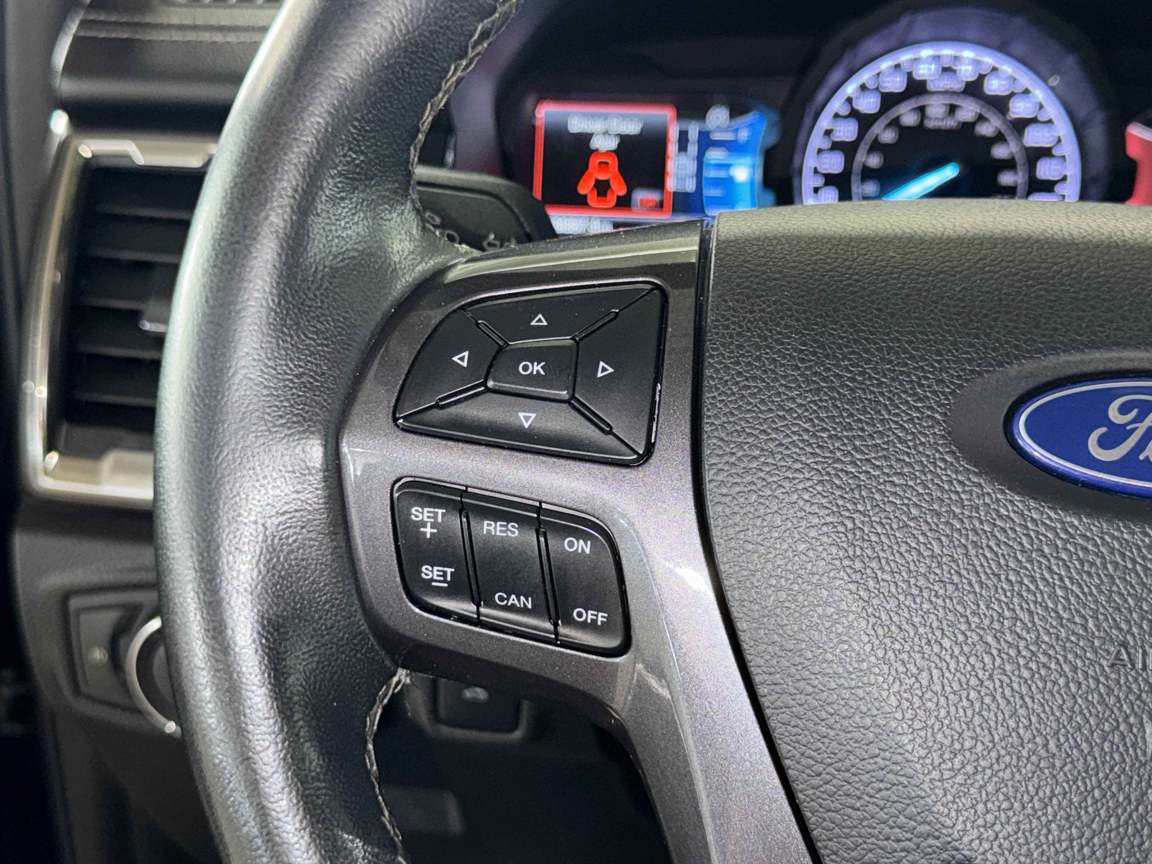 Used 2019 Ford Ranger Lariat w/ Bed Utility Package RWD image 22