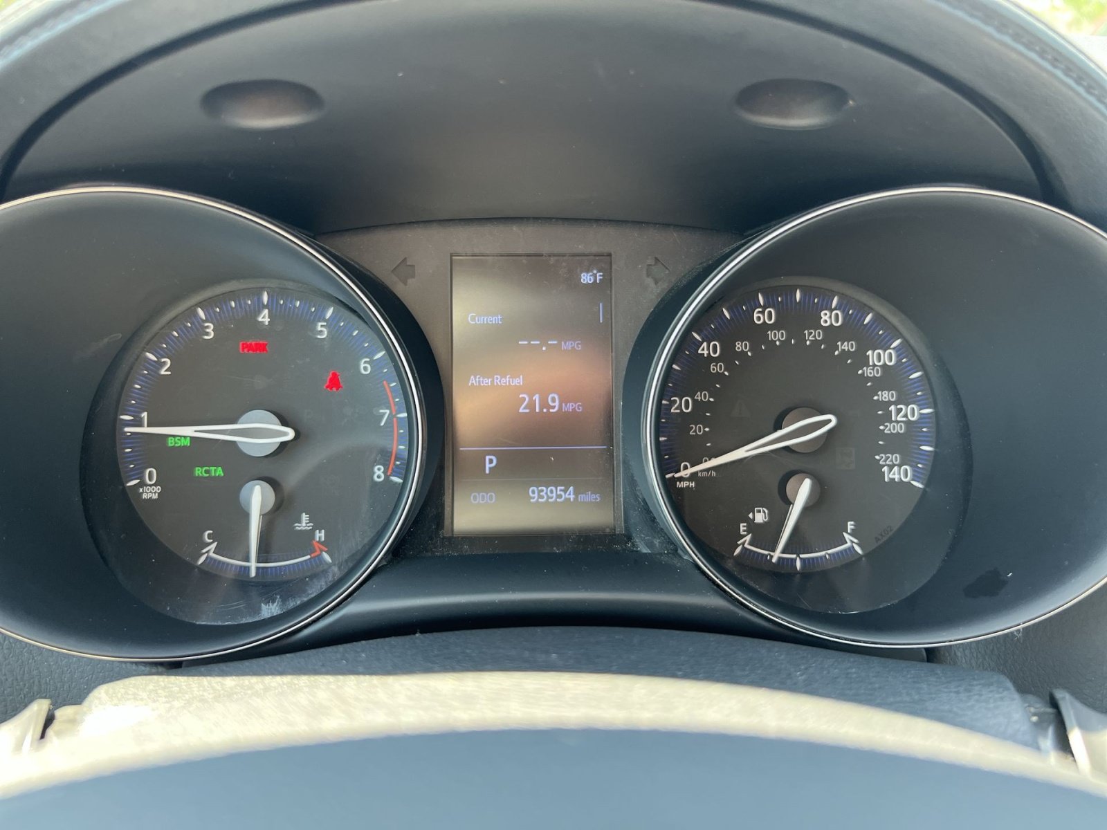 Used 2019 Toyota C-HR XLE FWD image 16