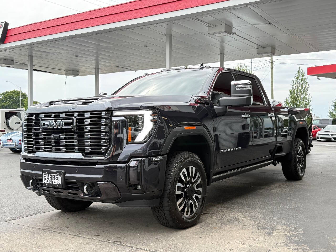 Used 2024 GMC Sierra 3500 Denali Ultimate image 6
