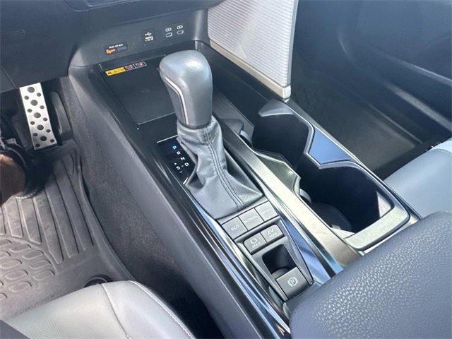 Used 2025 Toyota Camry SE image 23