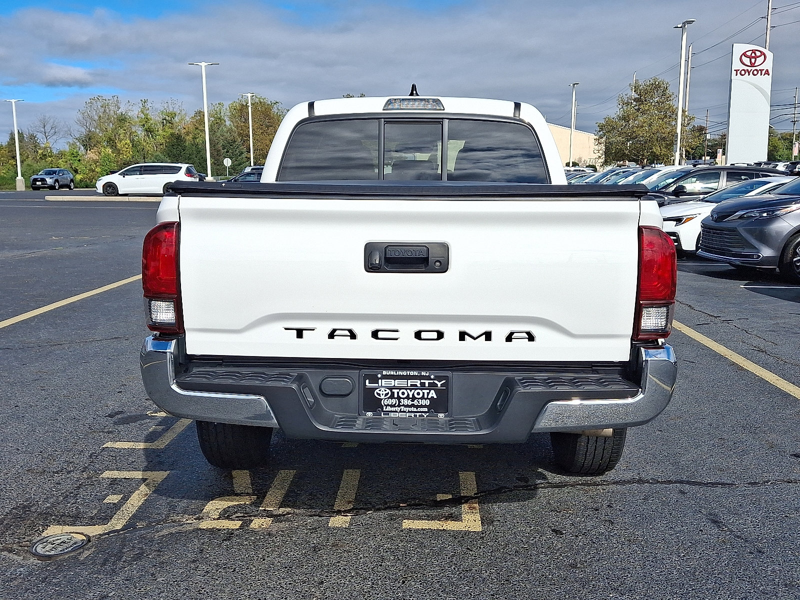 Used 2023 Toyota Tacoma SR5 image 5