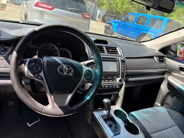 Used 2012 Toyota Camry SE FWD image 21