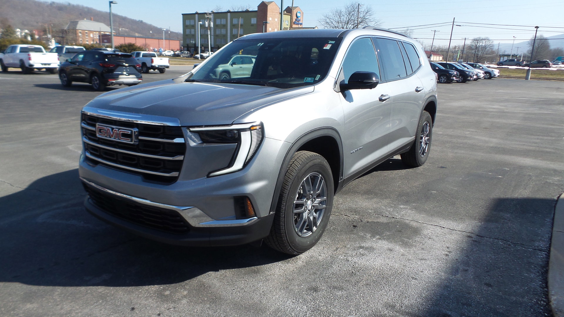 Used 2025 GMC Acadia Elevation AWD/4WD image 3