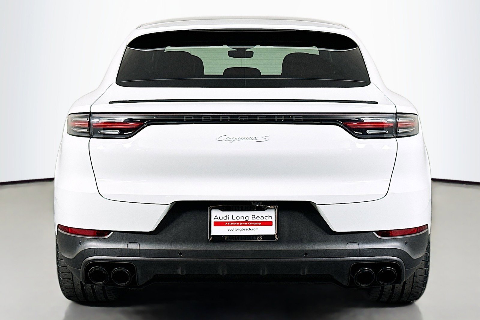 Used 2022 Porsche Cayenne S AWD/4WD image 3
