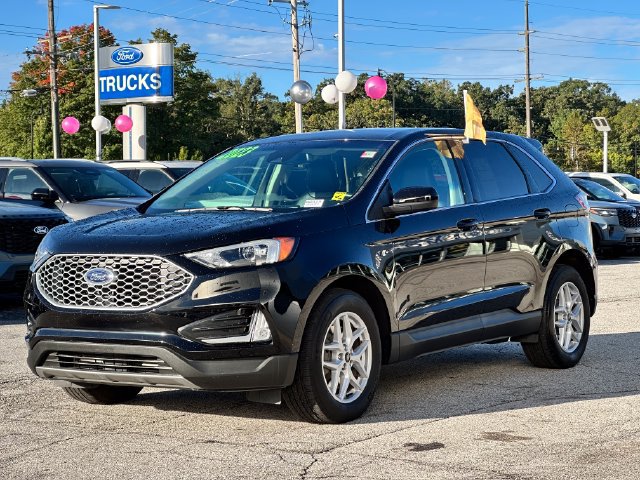 Certified 2023 Ford Edge SEL w/ Convenience Package AWD/4WD image 3