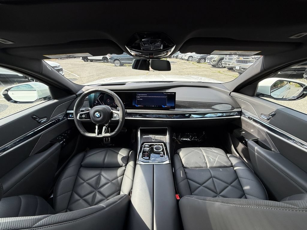 Used 2023 BMW 740i w/ Parking Assistance Package RWD image 20