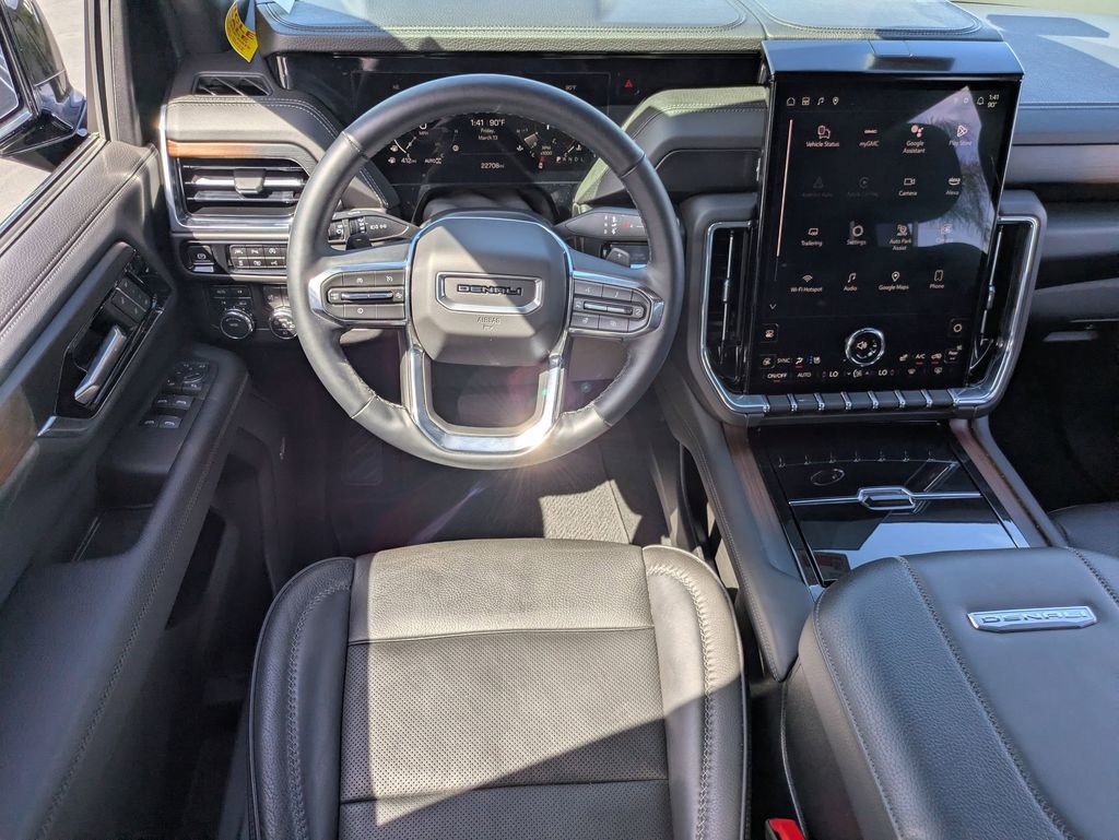 Used 2025 GMC Yukon Denali image 25