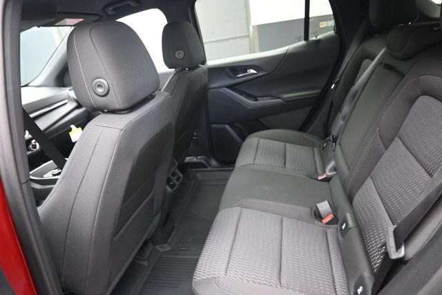 New 2026 Chevrolet Equinox LT w/ Safety and Technology Package FWD image 9