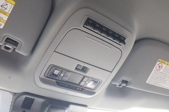 Used 2025 Ford F250 XLT w/ FX4 Off-Road Package image 22