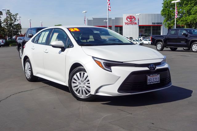 Certified 2024 Toyota Corolla LE image 2