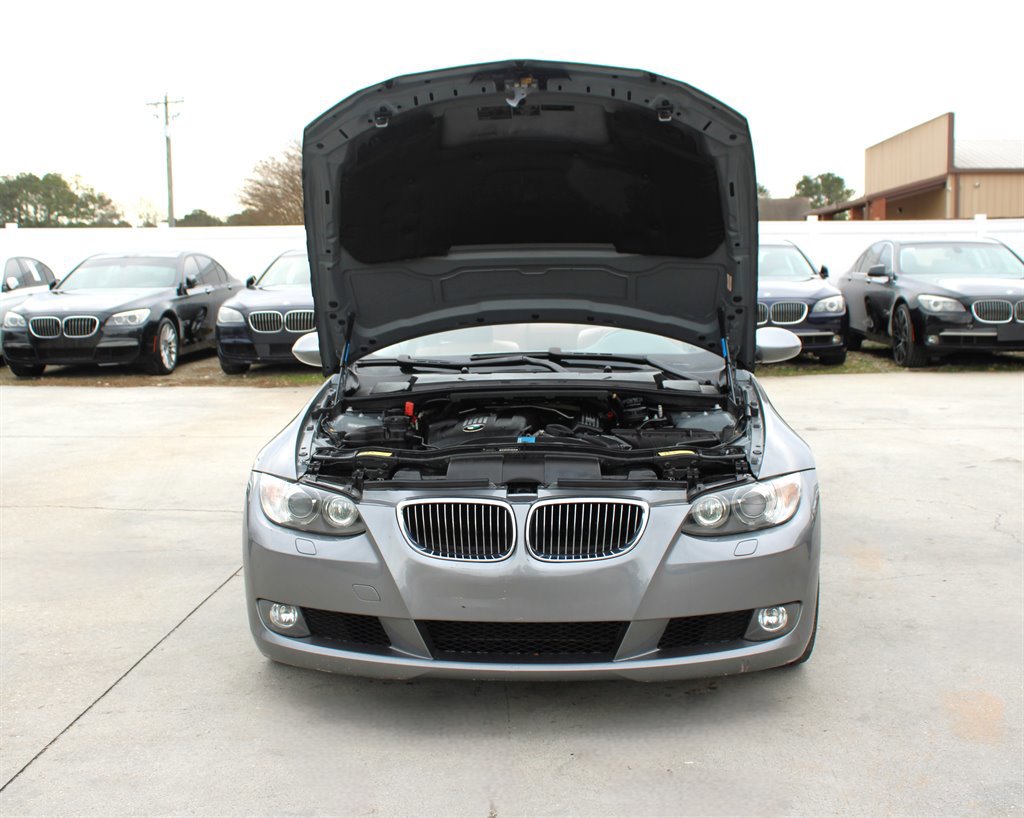 Used 2008 BMW 328i Convertible image 32