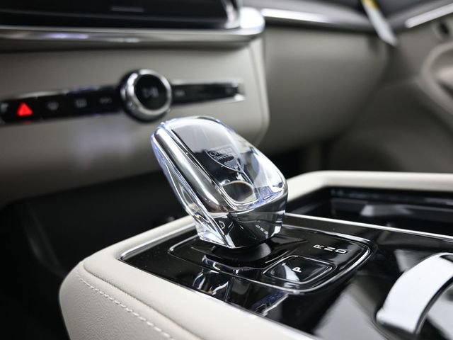 New 2026 Volvo XC90 B6 Ultra w/ Protection Package image 12
