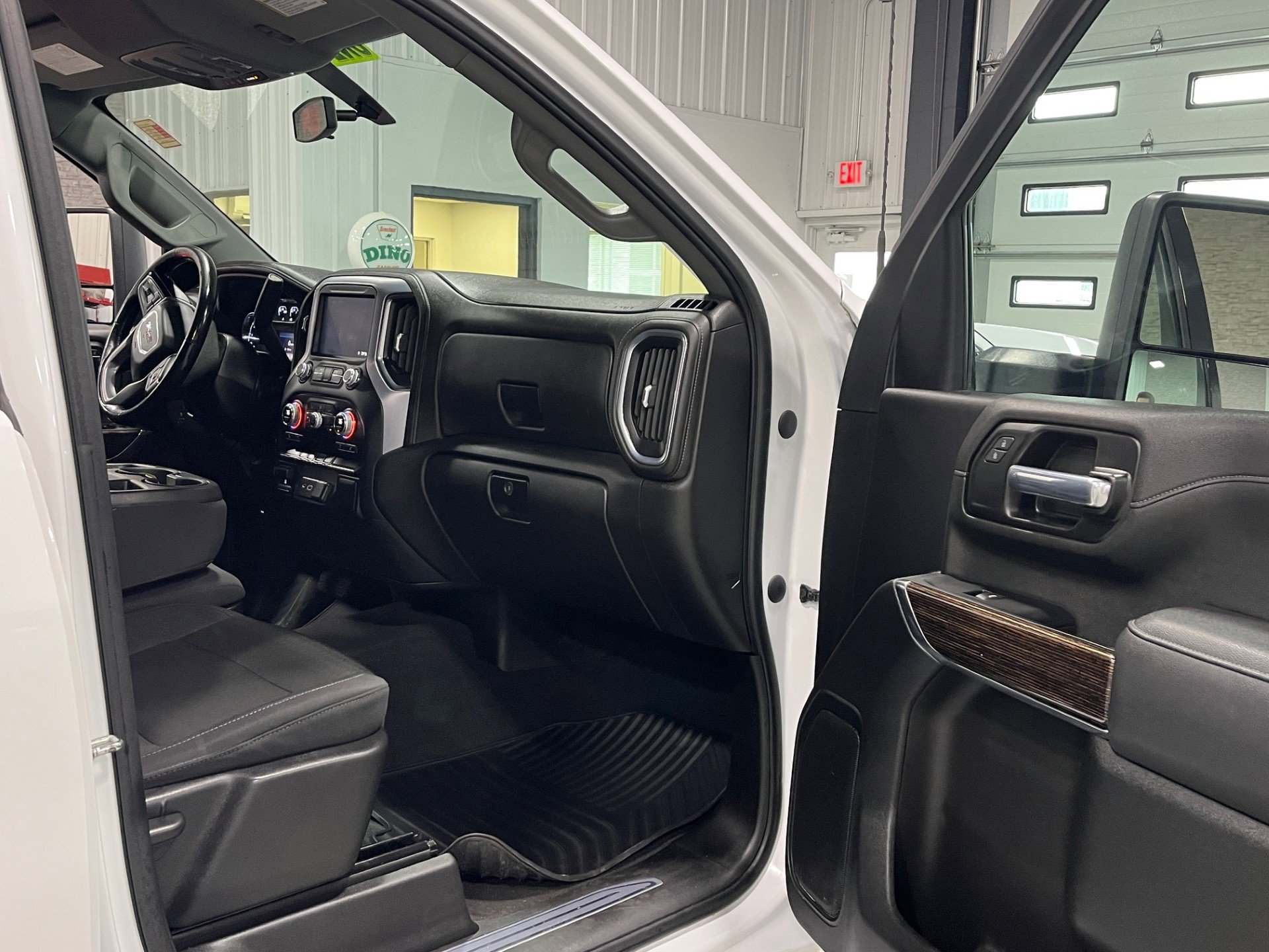 Certified 2022 GMC Sierra 2500 SLE w/ SLE Convenience Package image 10