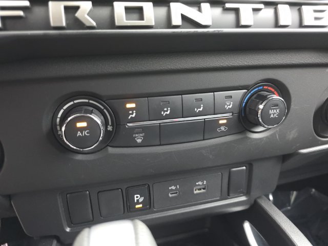 Used 2025 Nissan Frontier SV RWD image 24