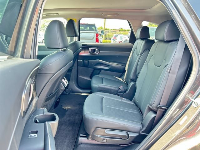 Used 2025 Kia Sorento EX w/ EX Panoramic Sunroof Package AWD/4WD image 19