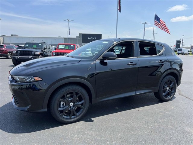 New 2025 Dodge Hornet GT w/ GT Blacktop Package image 3