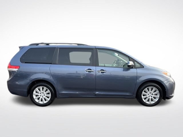 Used 2013 Toyota Sienna Limited w/ Premium Pkg AWD/4WD image 8