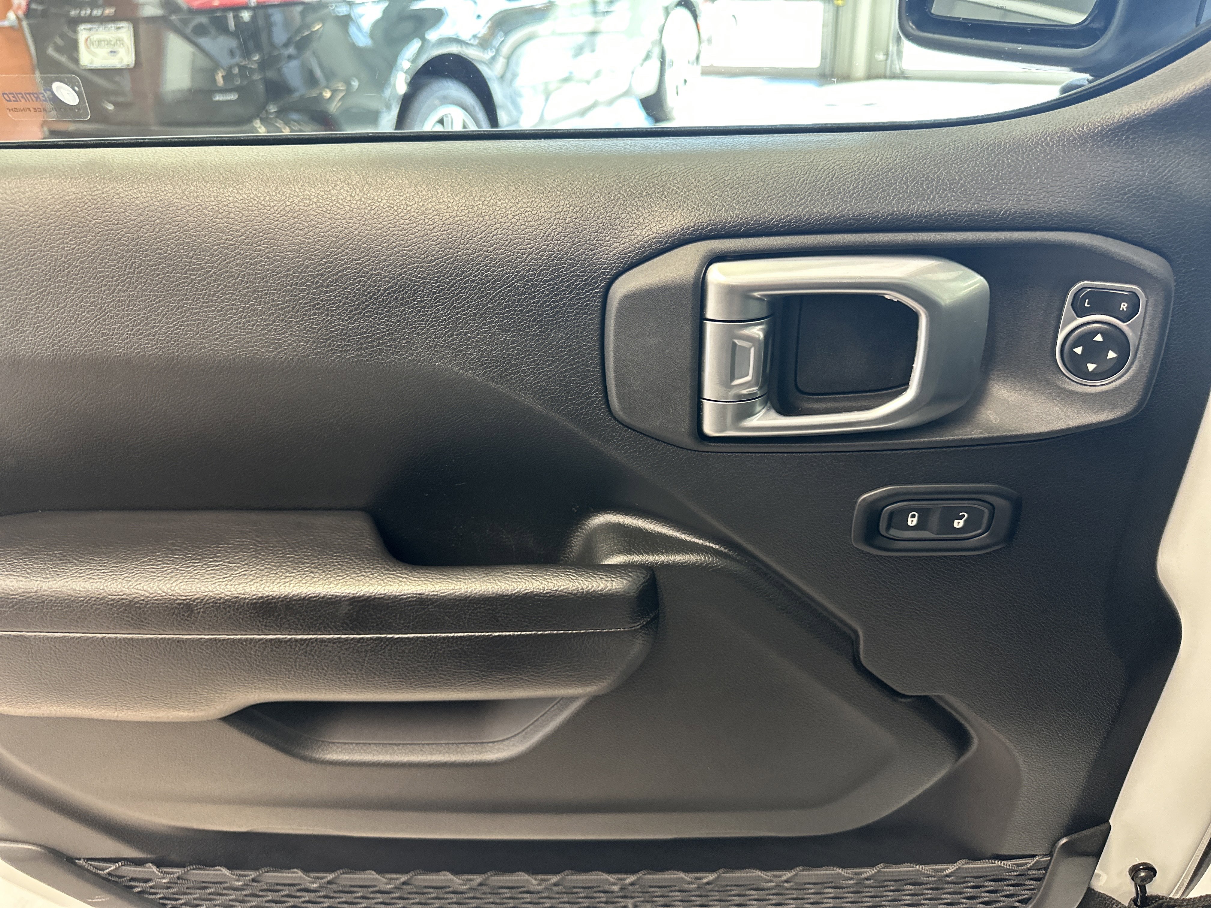 Used 2023 Jeep Gladiator Sport image 20