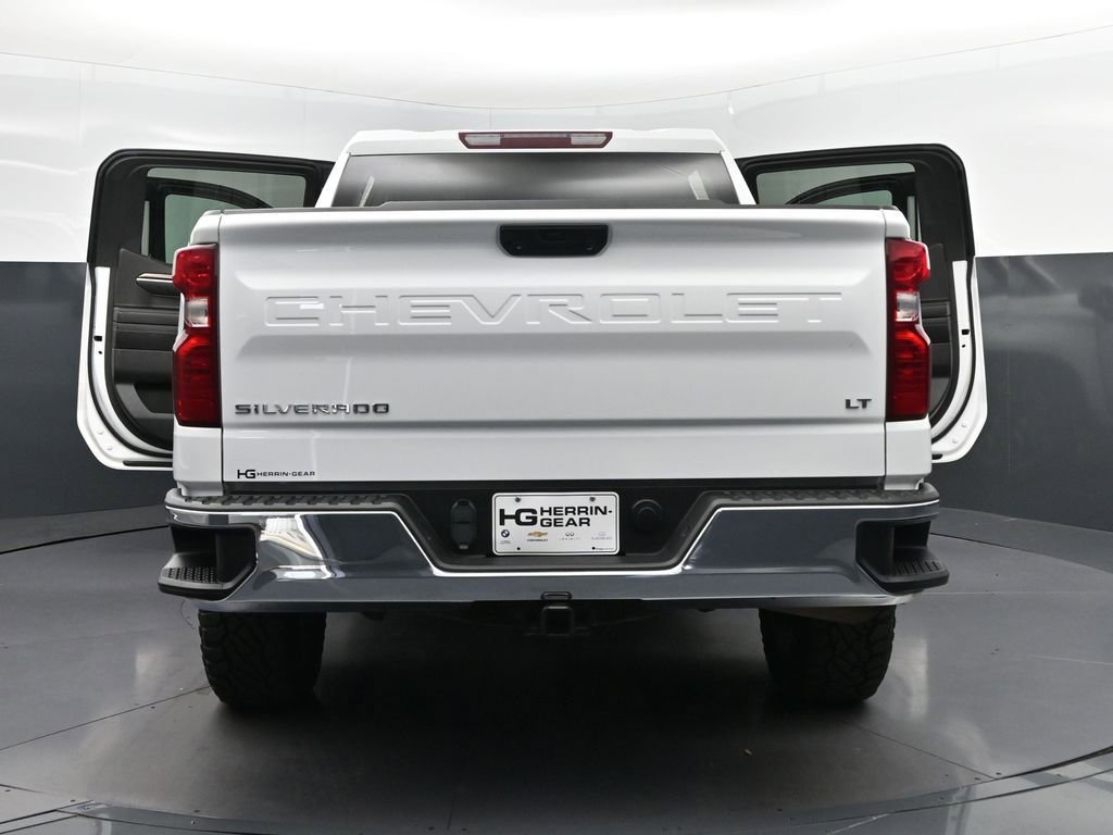 Used 2023 Chevrolet Silverado 1500 LT AWD/4WD image 44