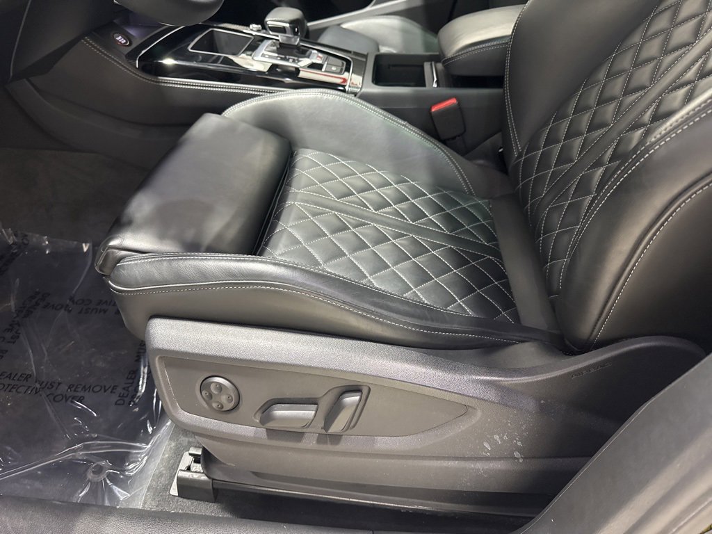 Used 2024 Audi SQ5 Prestige image 14
