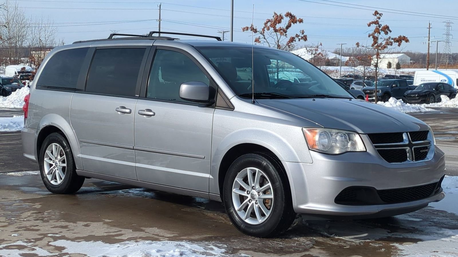 Used 2014 Dodge Grand Caravan SXT image 9