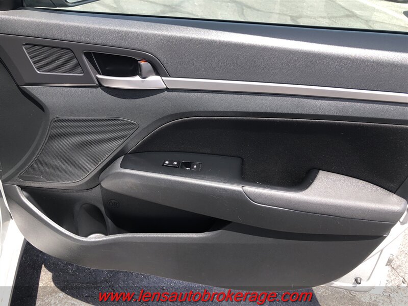 Used 2019 Hyundai Elantra SEL w/ Cargo Package FWD image 21