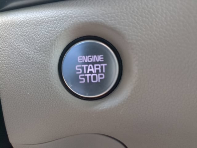 Used 2025 Kia Sorento S w/ Panoramic Sunroof Package FWD image 32