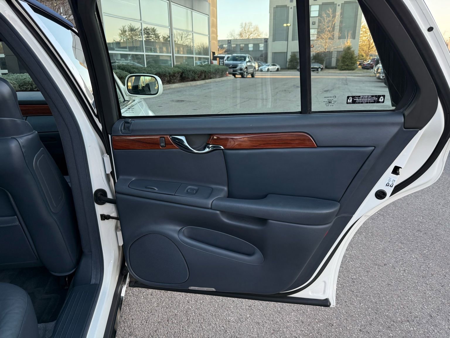 Used 2002 Cadillac De Ville image 26