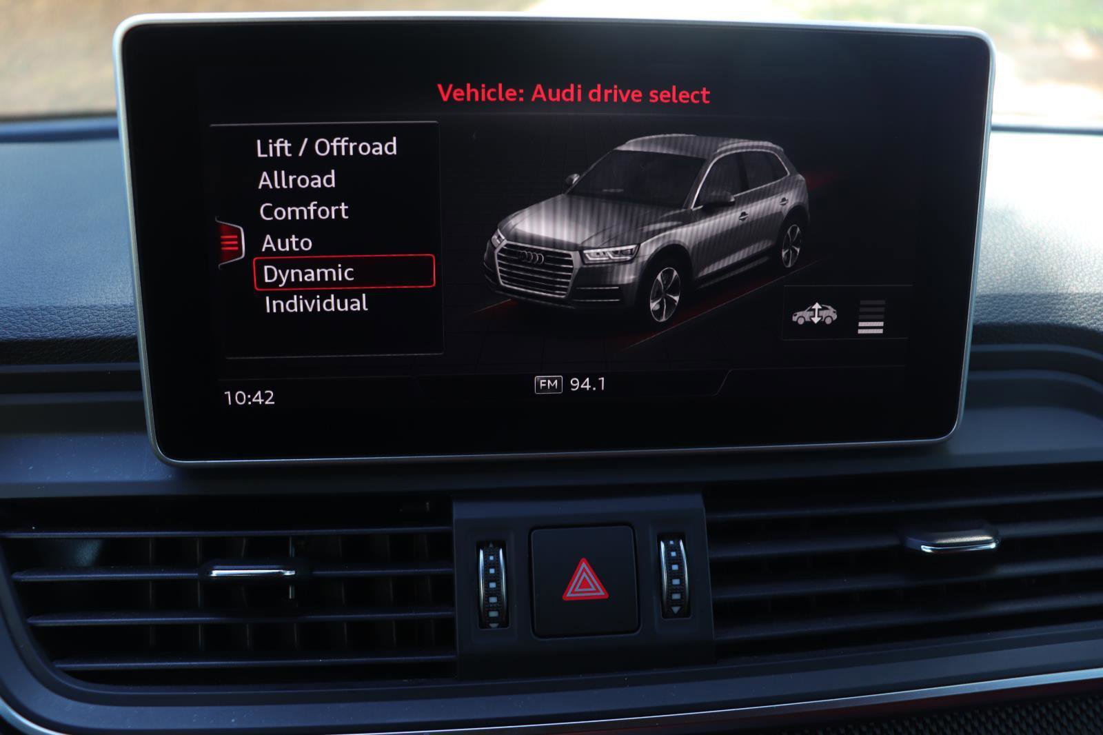 Used 2018 Audi SQ5 Prestige AWD/4WD image 37