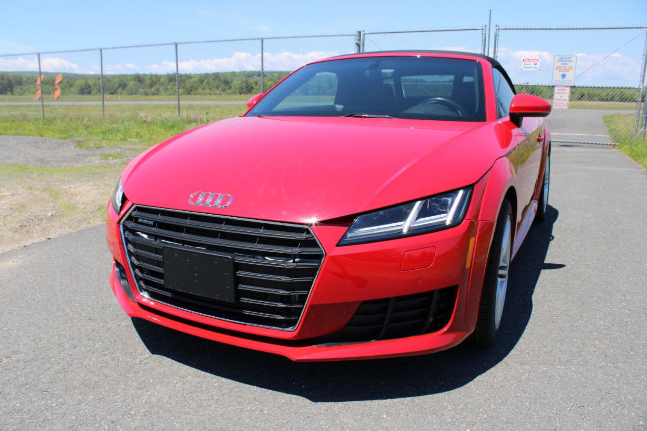 Used 2016 Audi TT 2.0T w/ Technology Package AWD/4WD image 2