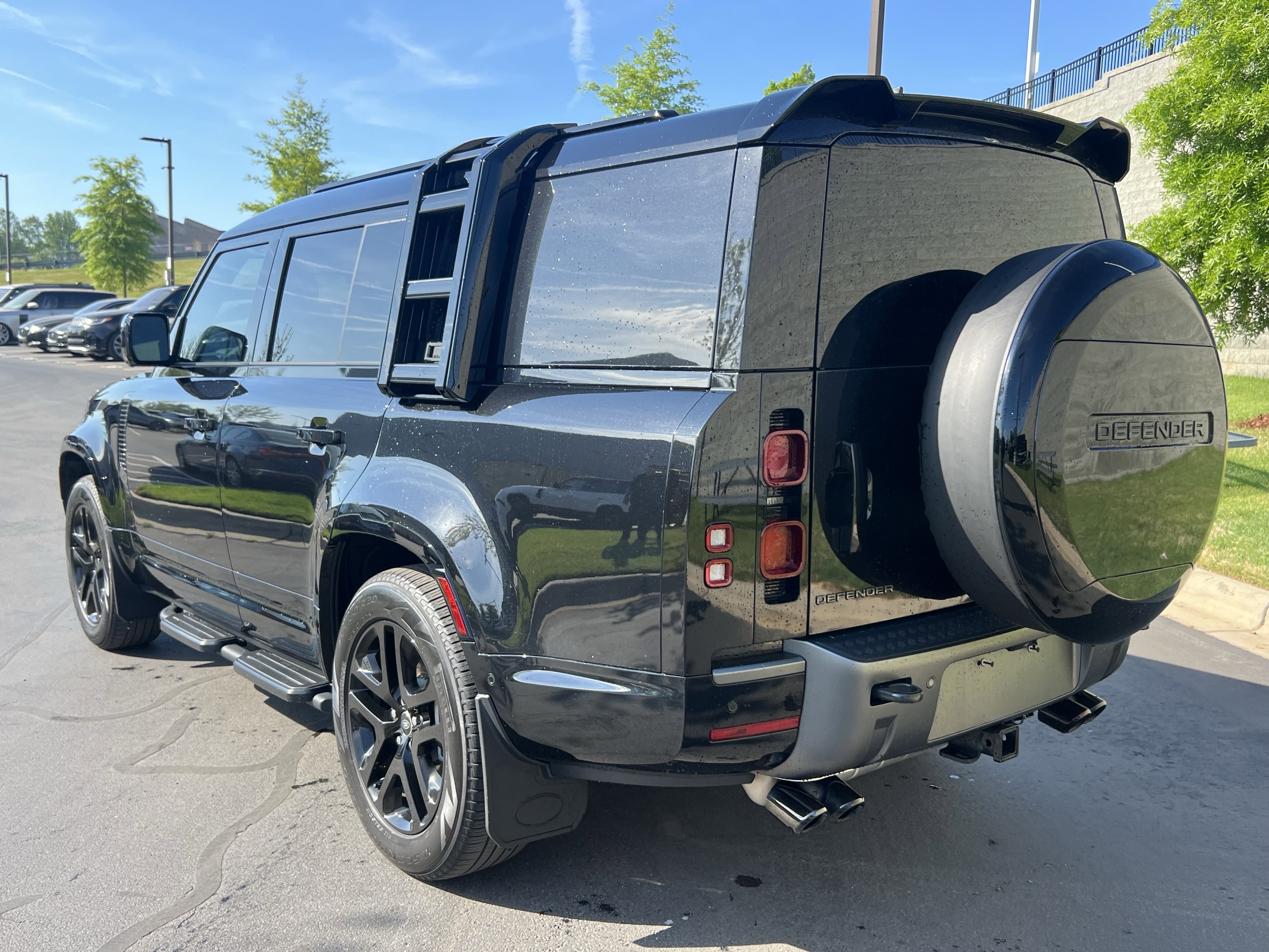Used 2024 Land Rover Defender 130 Outbound image 5