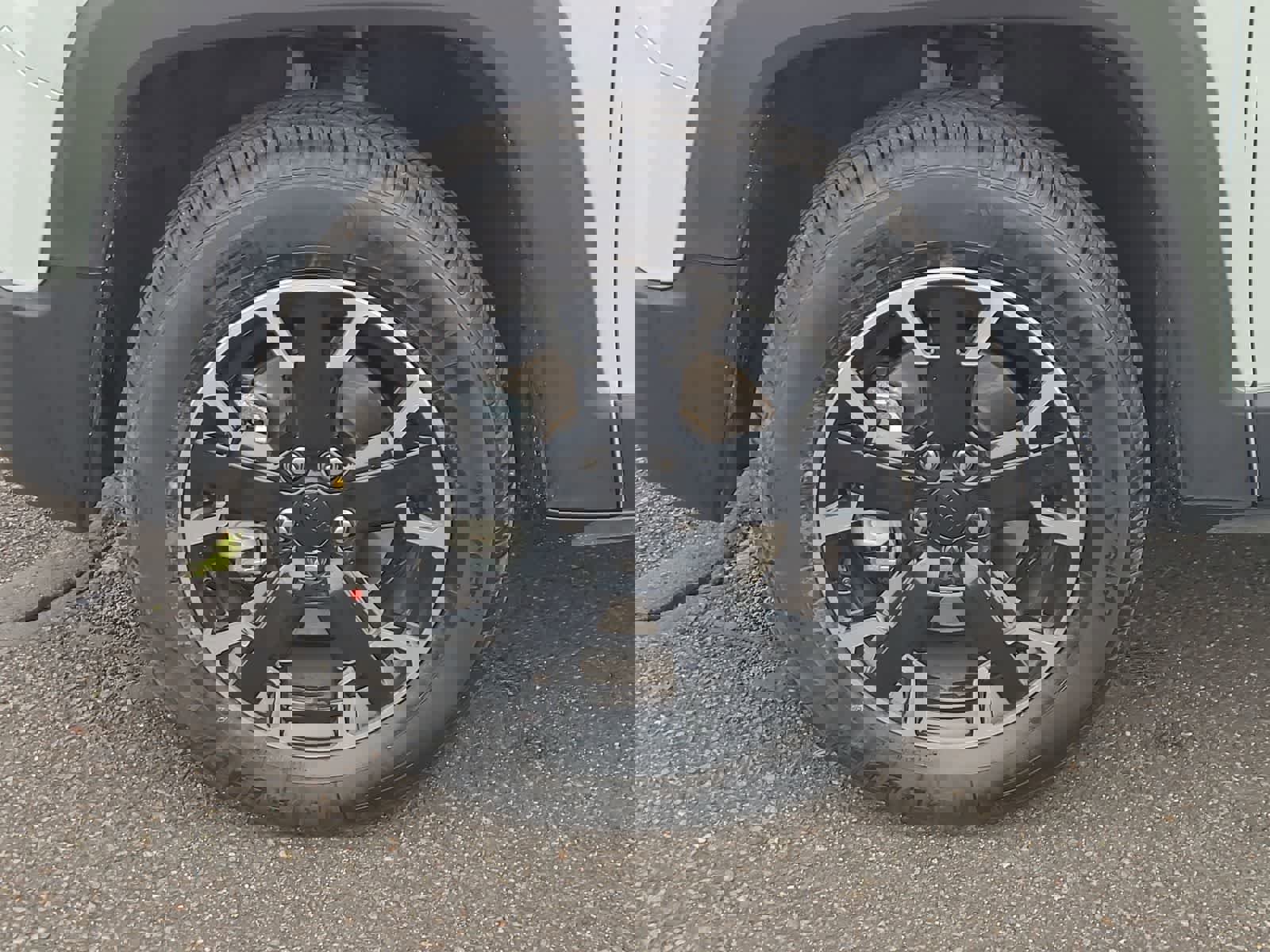 Certified 2023 Jeep Renegade Latitude image 16