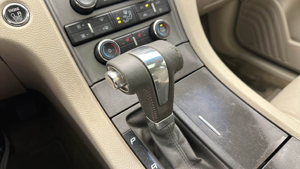 Used 2011 Ford Taurus SEL w/ 202A Rapid Spec Order Code FWD image 19