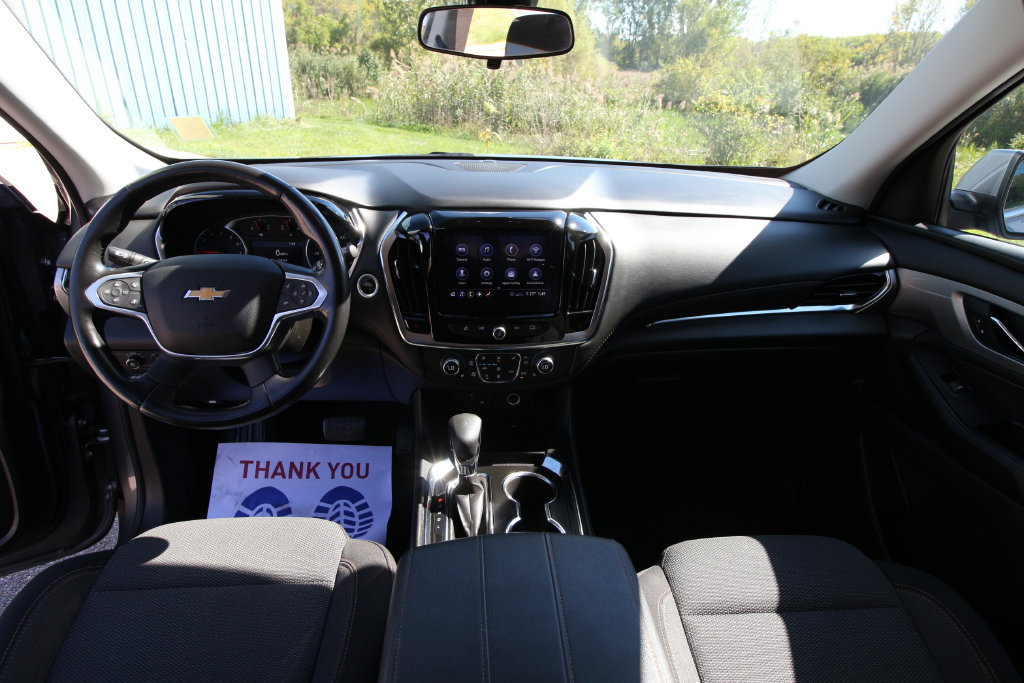 Used 2021 Chevrolet Traverse LT FWD image 16
