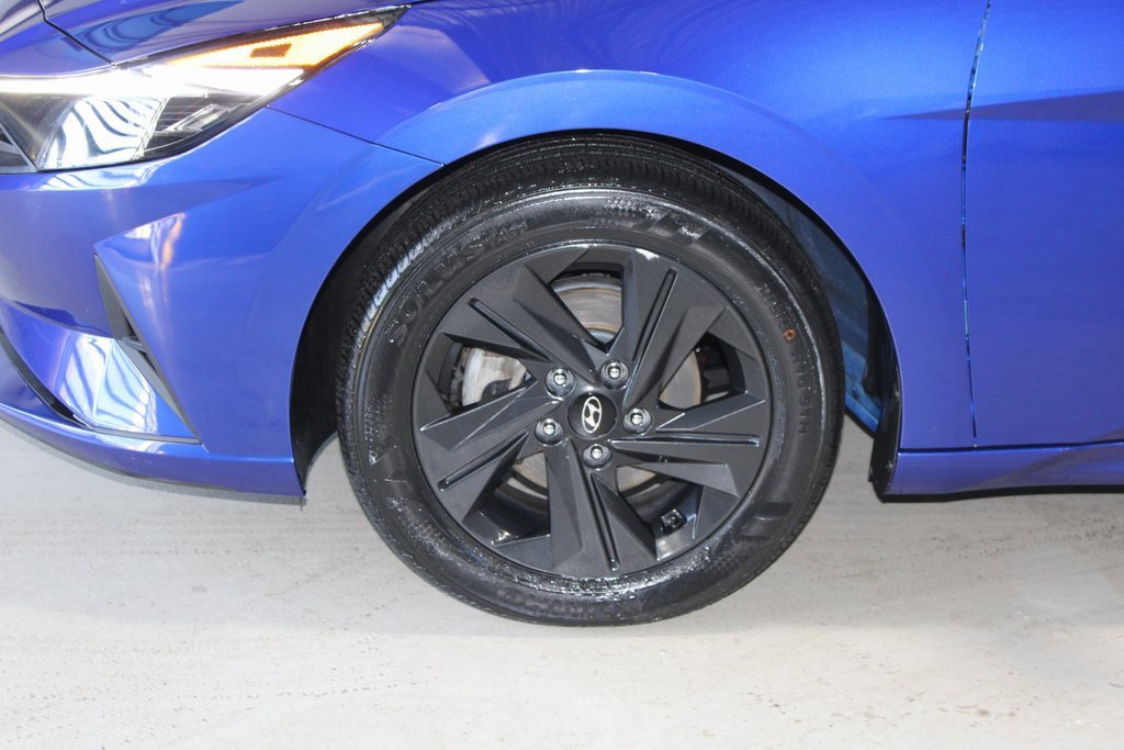Used 2023 Hyundai Elantra SEL image 6