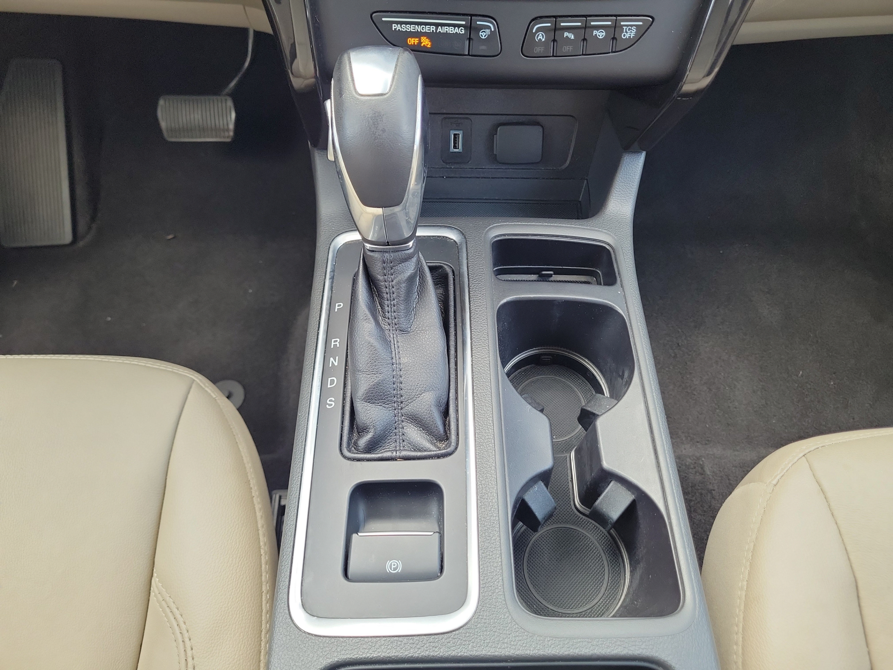 Used 2018 Ford Escape Titanium FWD image 15
