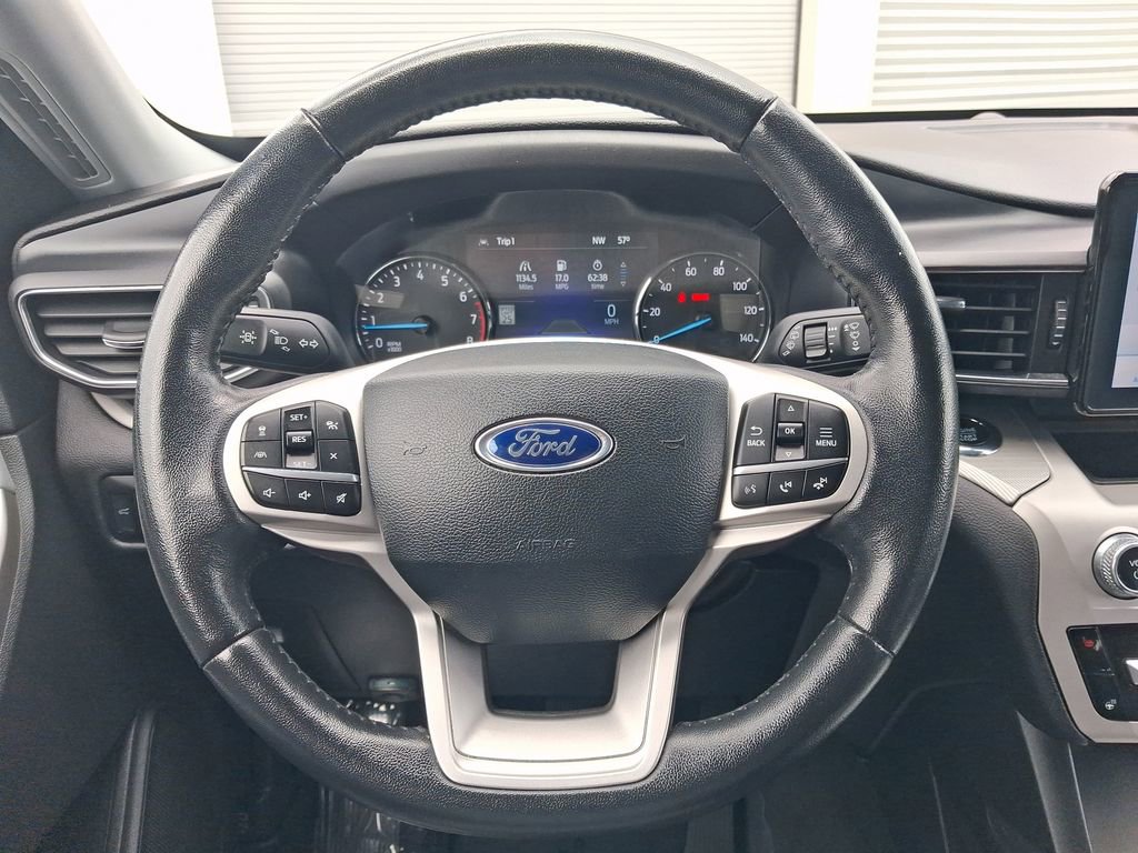 Used 2023 Ford Explorer XLT w/ Equipment Group 202A RWD image 18